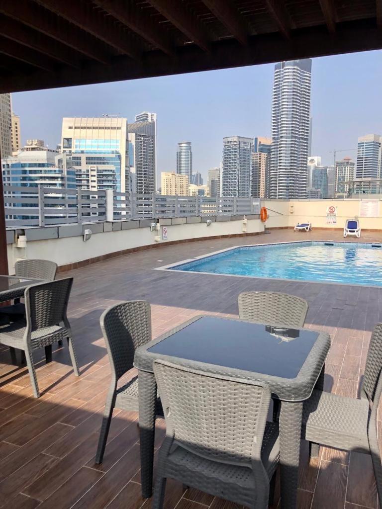 Wonderful Two Bed Room With Full Marina View Dubai Esterno foto