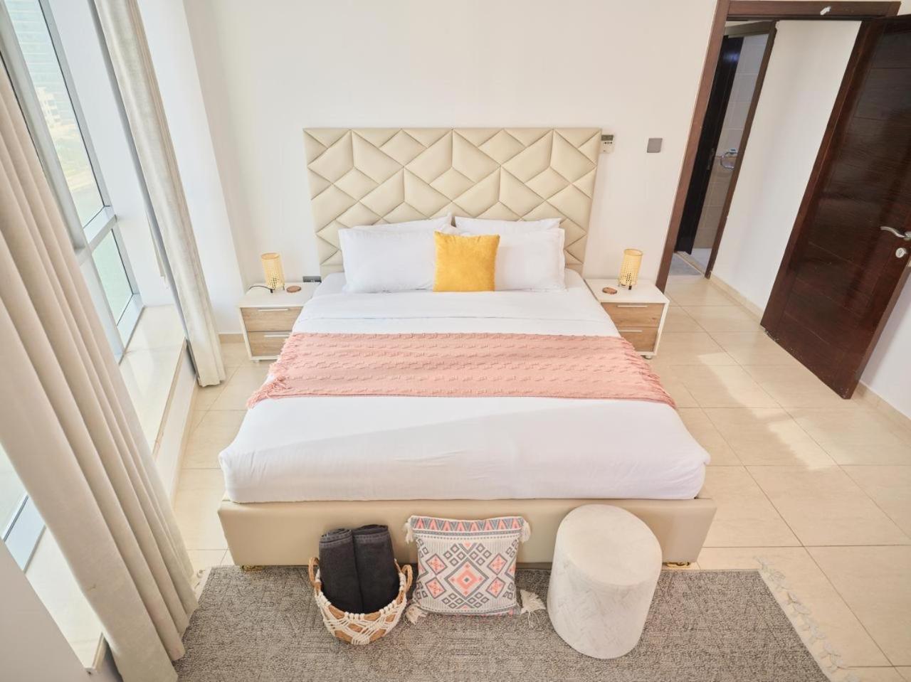 Wonderful Two Bed Room With Full Marina View Dubai Esterno foto