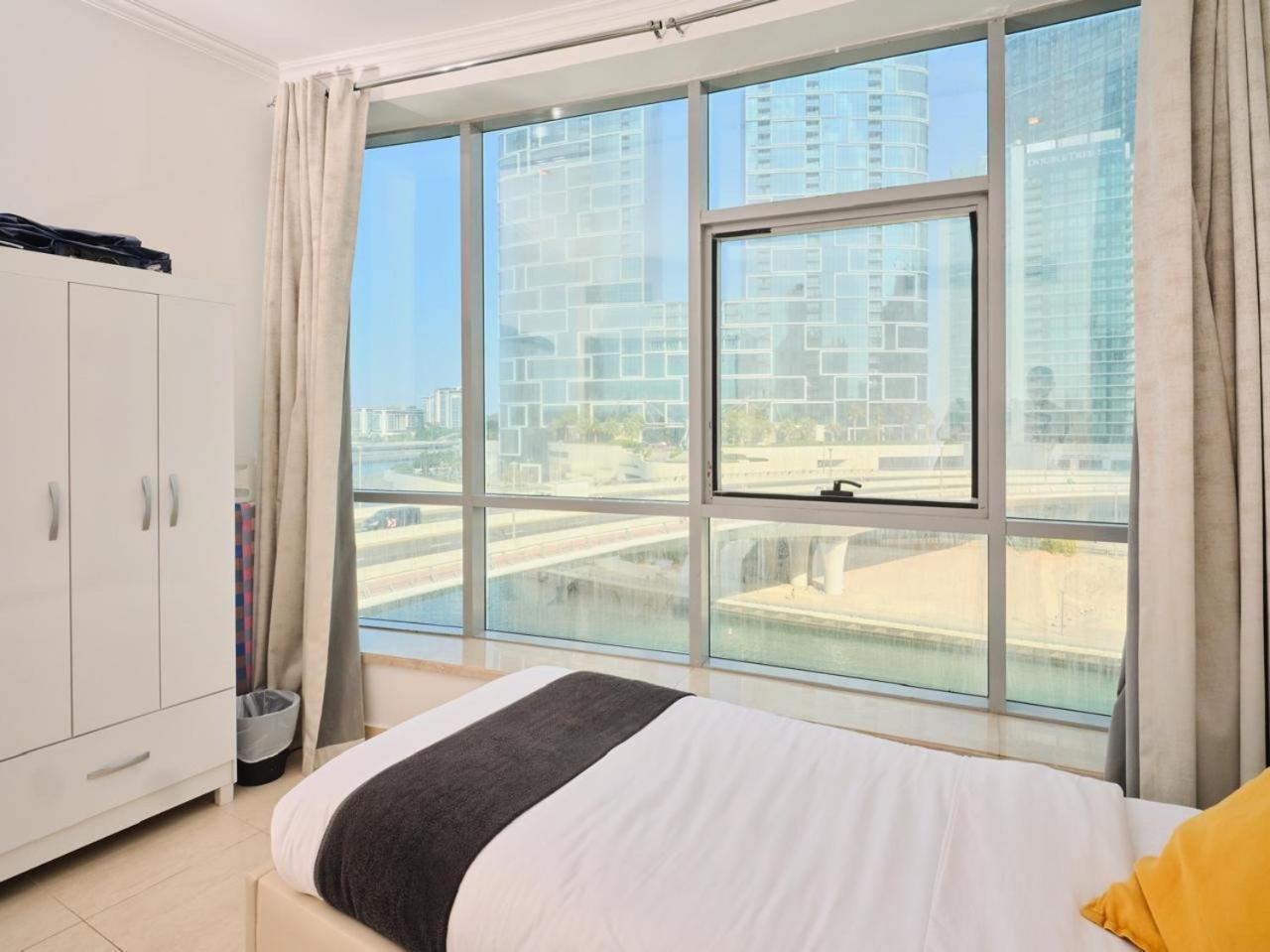 Wonderful Two Bed Room With Full Marina View Dubai Esterno foto