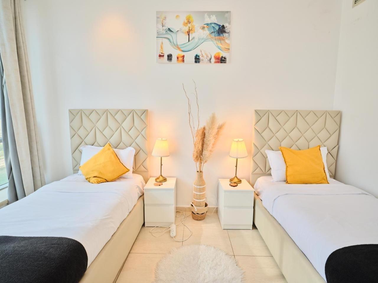 Wonderful Two Bed Room With Full Marina View Dubai Esterno foto