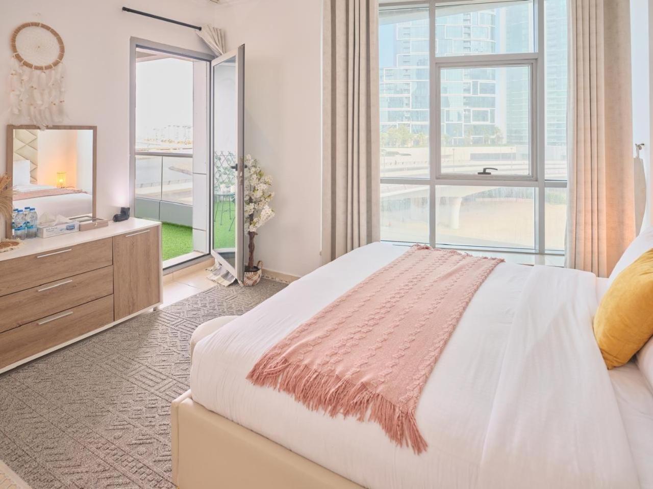 Wonderful Two Bed Room With Full Marina View Dubai Esterno foto